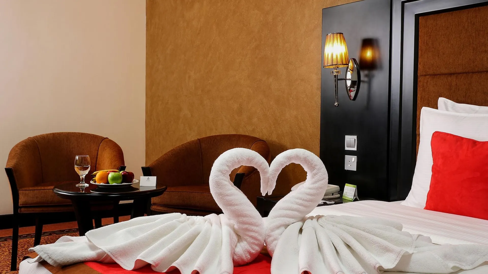 Royal Grand Suite Hotel Sharjah Aparthotel
