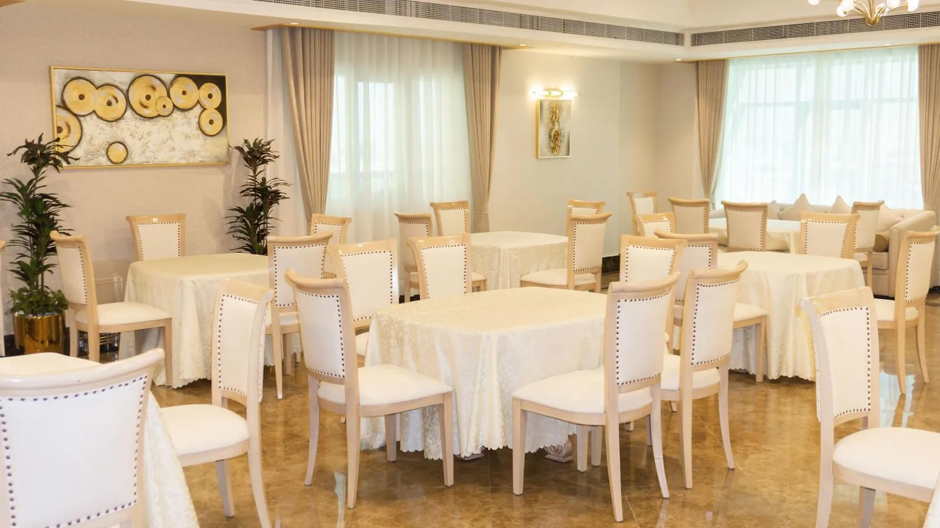 **** Aparthotel Royal Grand Suite Hotel Sharjah United Arab Emirates