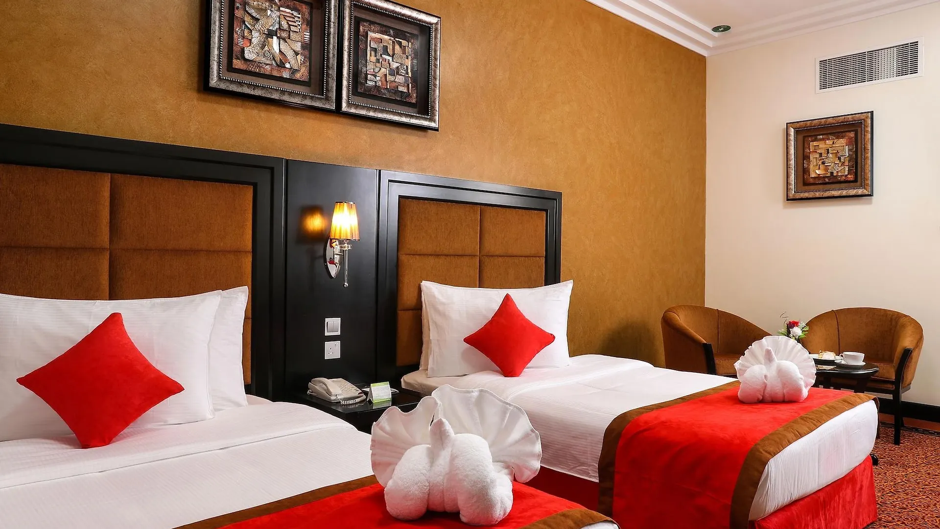 Royal Grand Suite Hotel Sharjah Aparthotel
