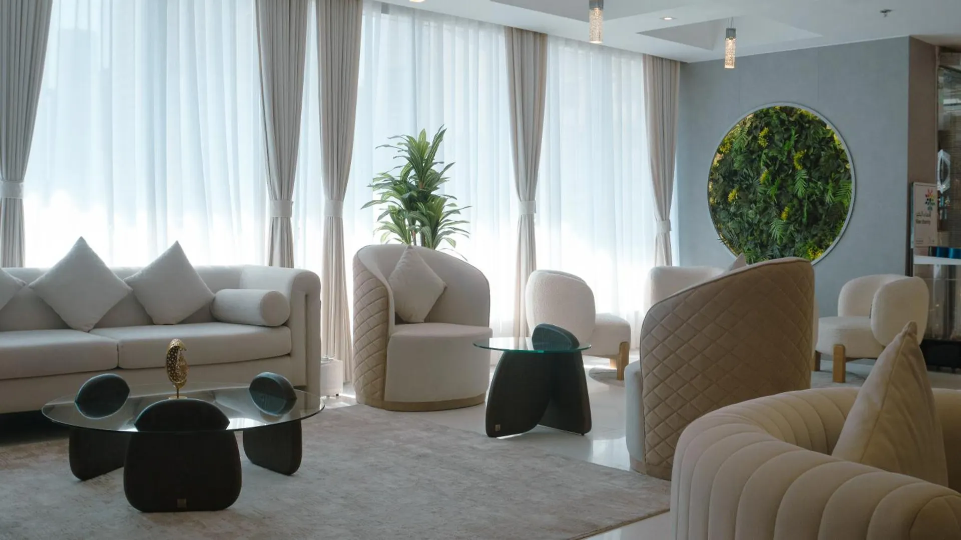 Royal Grand Suite Hotel Sharjah 4*,  United Arab Emirates