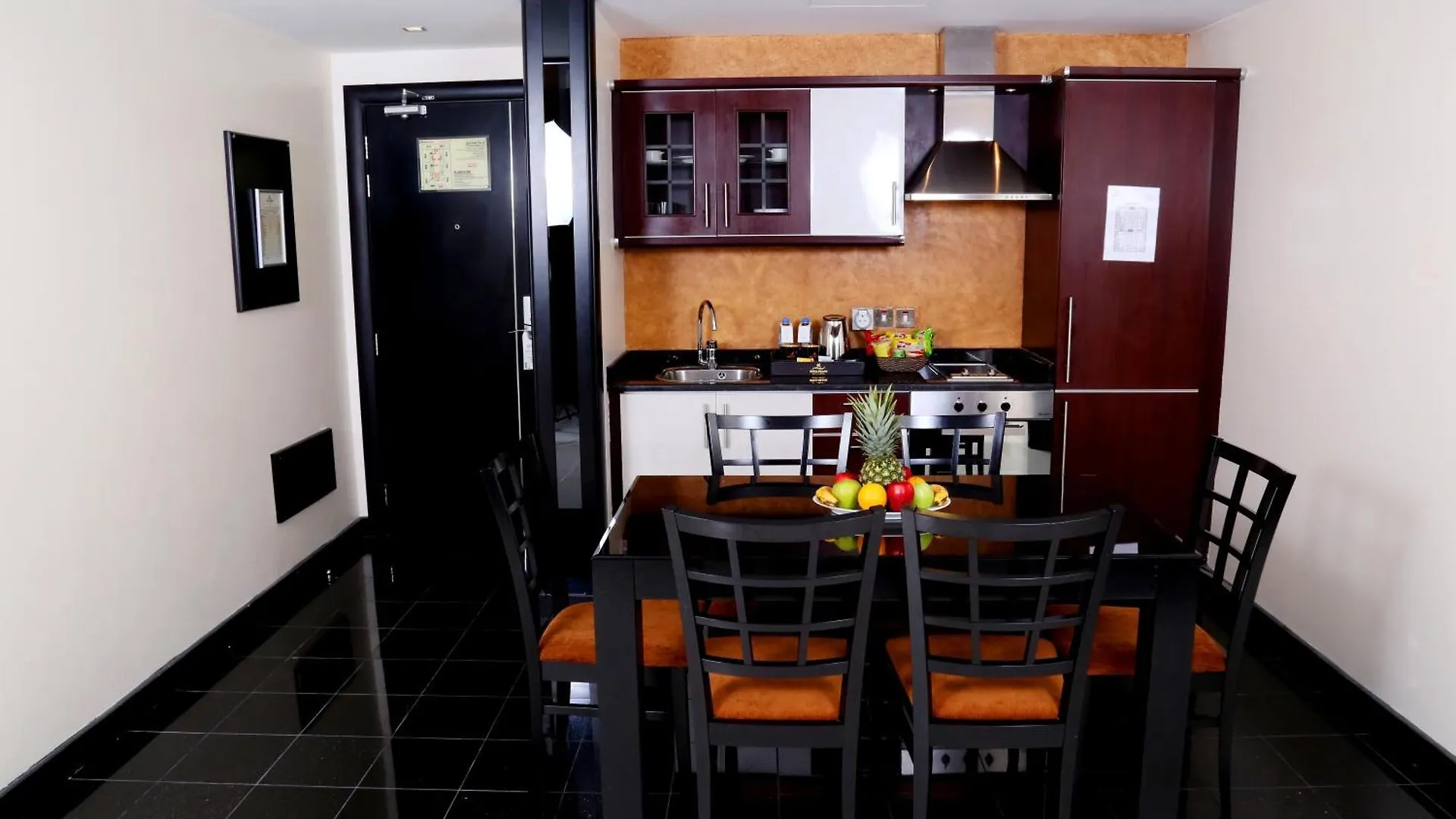Royal Grand Suite Hotel Sharjah