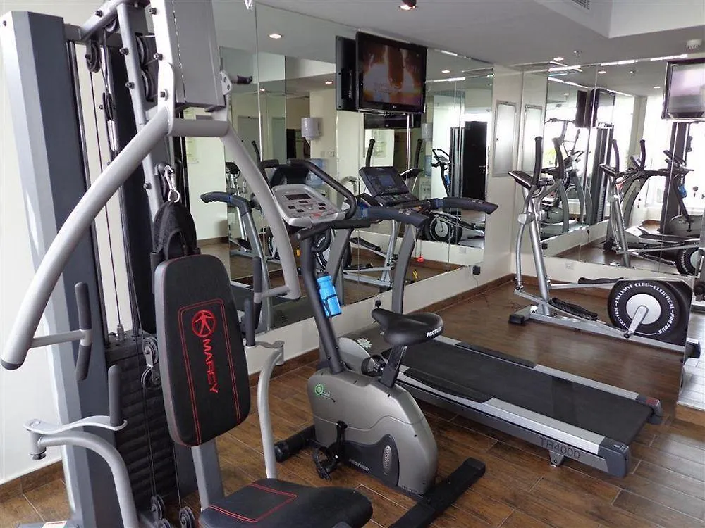 Royal Grand Suite Hotel Sharjah 4*,