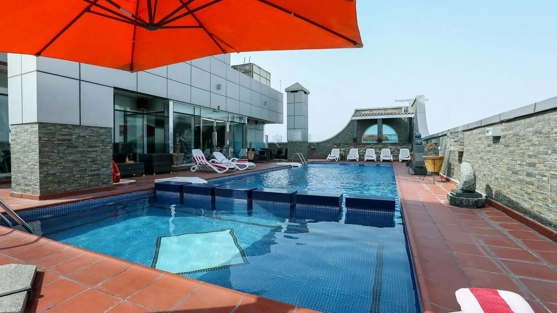Royal Grand Suite Hotel Sharjah Aparthotel