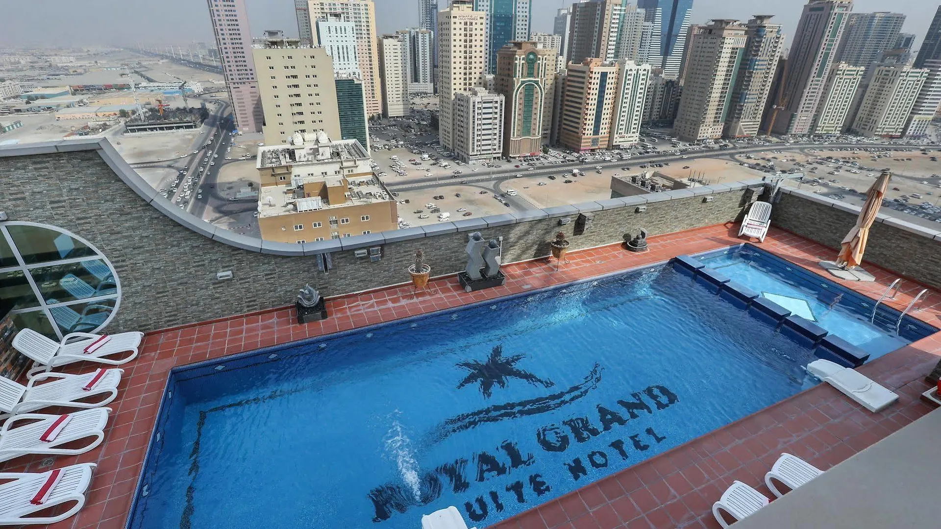Royal Grand Suite Hotel Sharjah